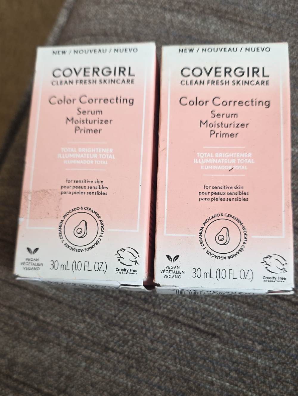 2 COVERGIRL Color Correcting Serum Moisturizer Primer - Light Pink Tones